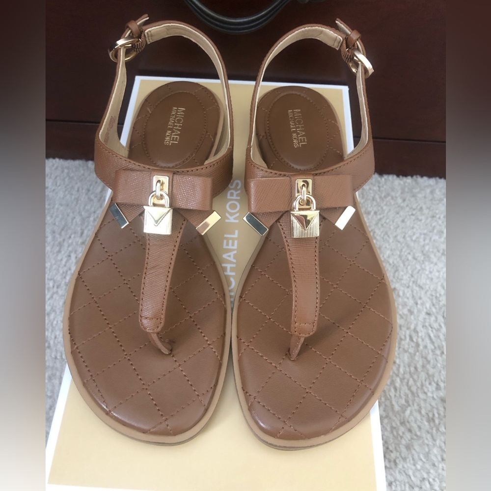 Michael Kors Alice Thong Leather